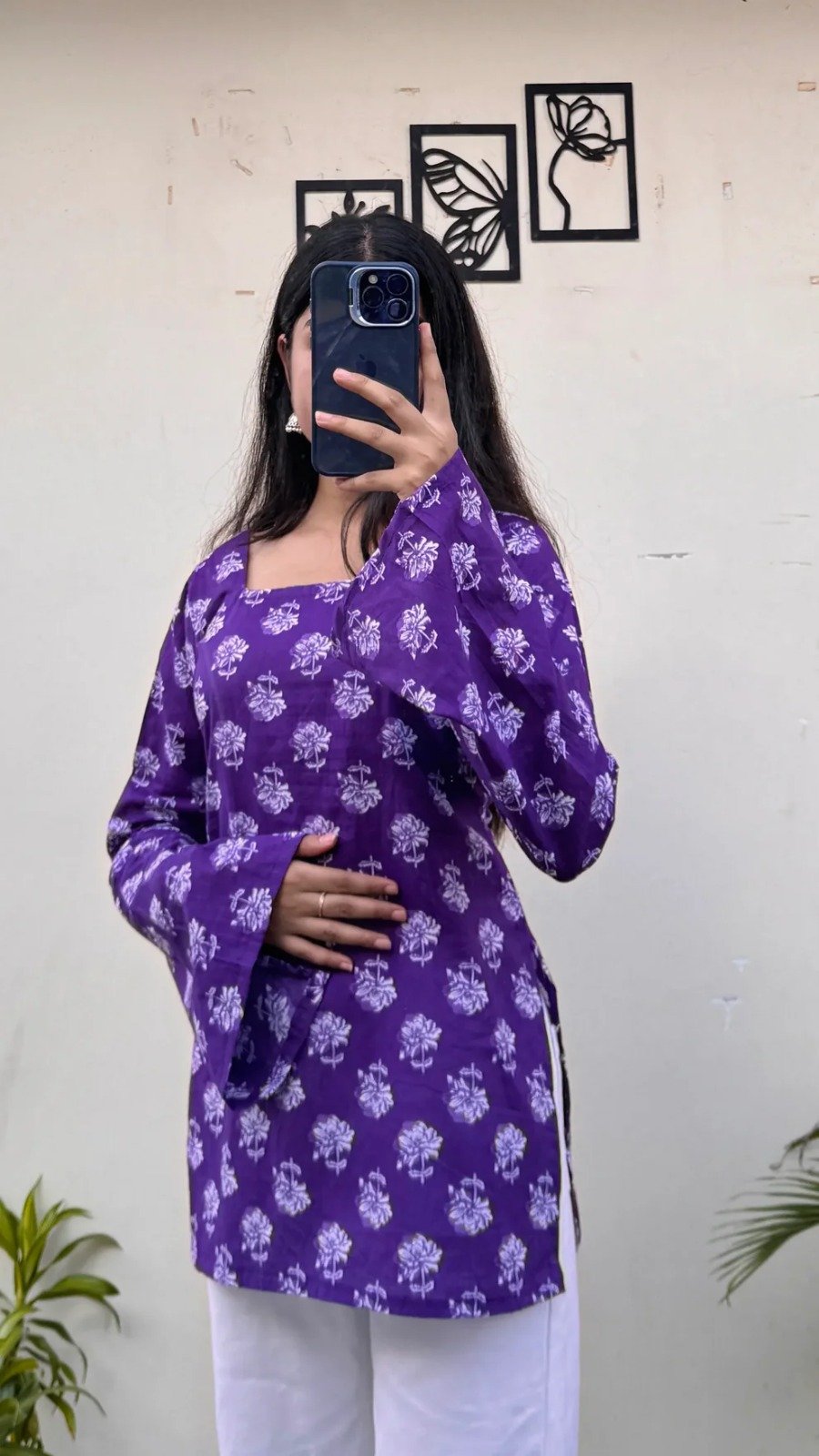 z 1z Product Name: Women Printed Short Kurta – Purple Floral Print - Image 1