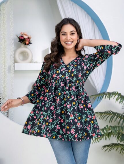 Women’s Black Floral Printed Crepe Top | ShopVa
